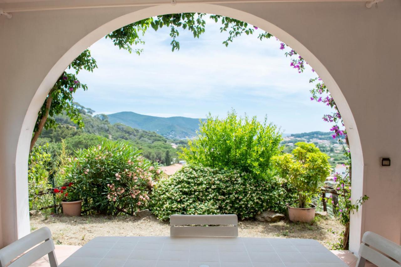 La Palazzina Nel Verde - Goelba Casa Alzi 外观 照片
