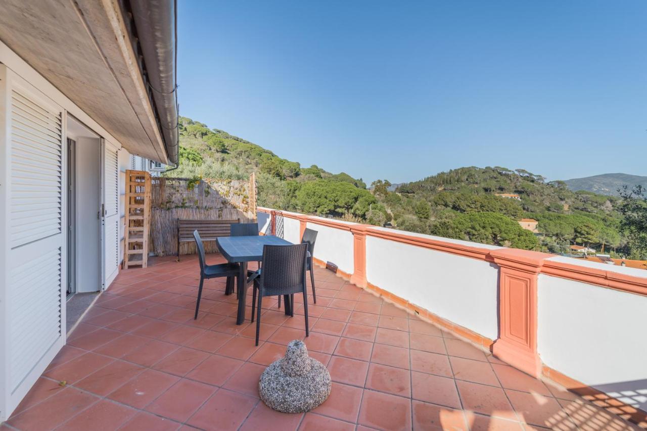 La Palazzina Nel Verde - Goelba Casa Alzi 外观 照片