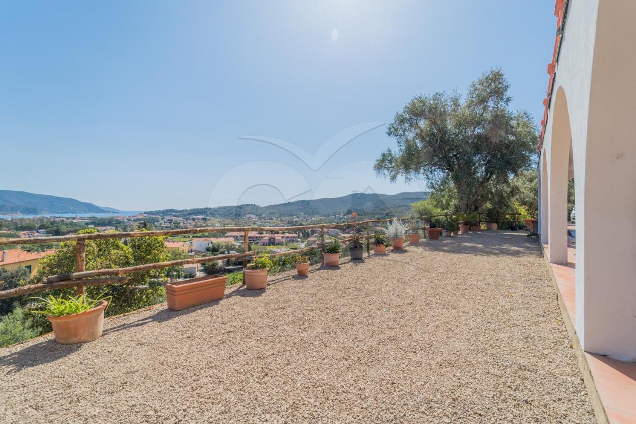 La Palazzina Nel Verde - Goelba Casa Alzi 外观 照片