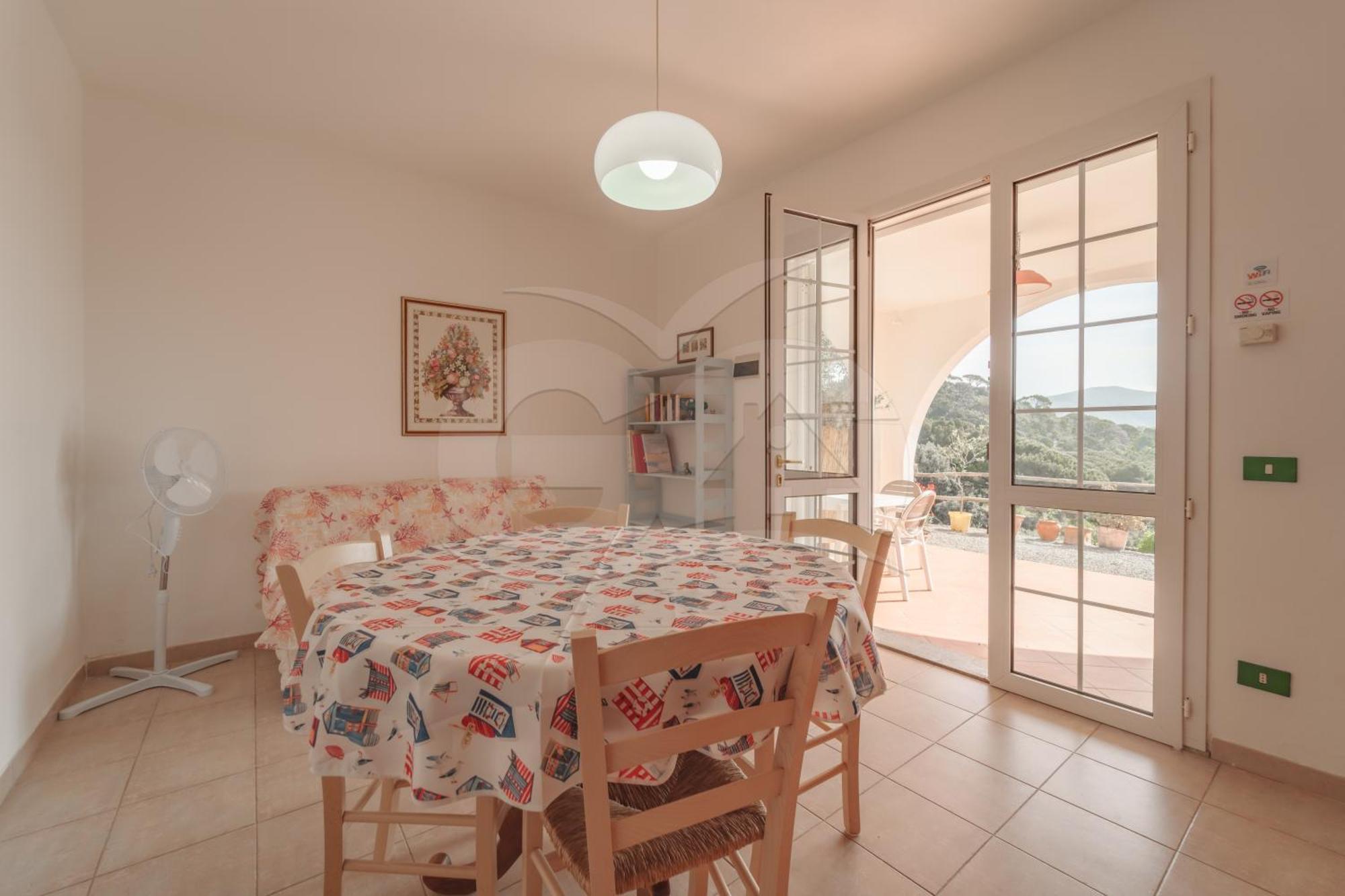 La Palazzina Nel Verde - Goelba Casa Alzi 外观 照片