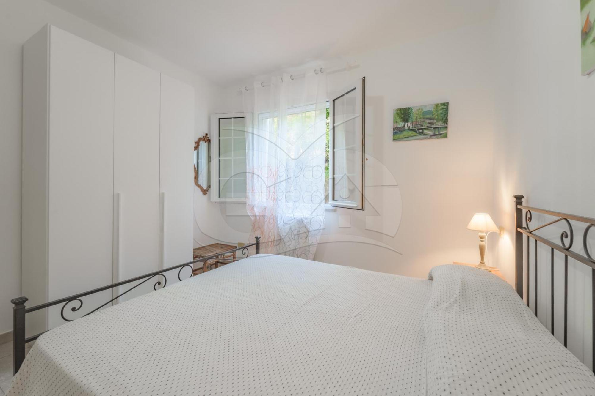 La Palazzina Nel Verde - Goelba Casa Alzi 外观 照片